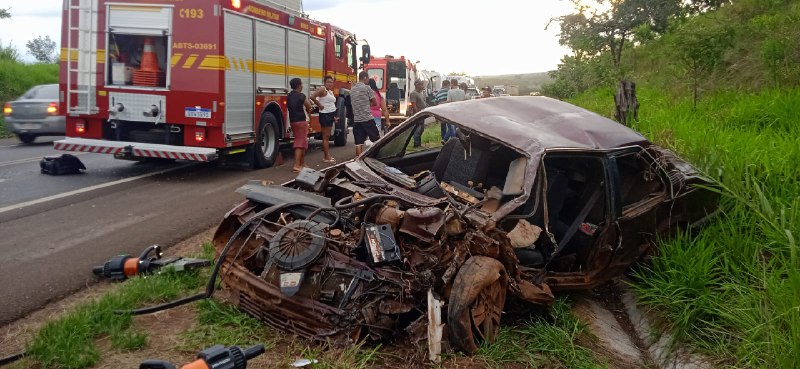 Homem morre em acidente frontal na BR-365, em Patrocínio - Foto: Divulgação/CBMMG
