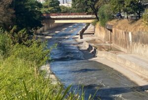 Corpo é encontrado boiando no Rio Arrudas, em BH - Foto: Elaine Rodrigues | Por Dentro de Minas (Arquivo)