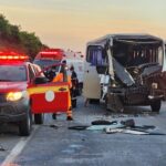 Acidente na BR-262: Ônibus com pacientes bate em carreta em São Gonçalo do Pará - Foto: Divulgação/Corpo de Bombeiros