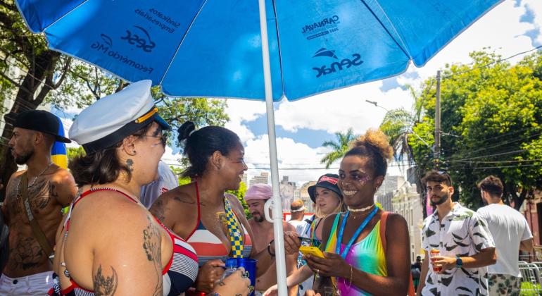 Cadastro de ambulantes no Carnaval de BH 2025 será on-line e presencial - Foto: Divulgação/Léo Lara