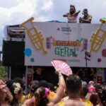Carnaval BH: lista dos blocos e os horários que vão desfilar nas Avenidas Amazonas e dos Andradas - Foto: Dirceu Aurélio / Imprensa MG