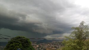 Vai chover? Veja a previsão do tempo em BH neste terça-feira (25) - Foto: Equipe | Por Dentro de Minas