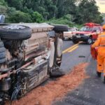 Três pessoas ficam feridas em grave acidente na MGC-491, em Alfenas - Foto: Divulgação/Corpo de Bombeiros