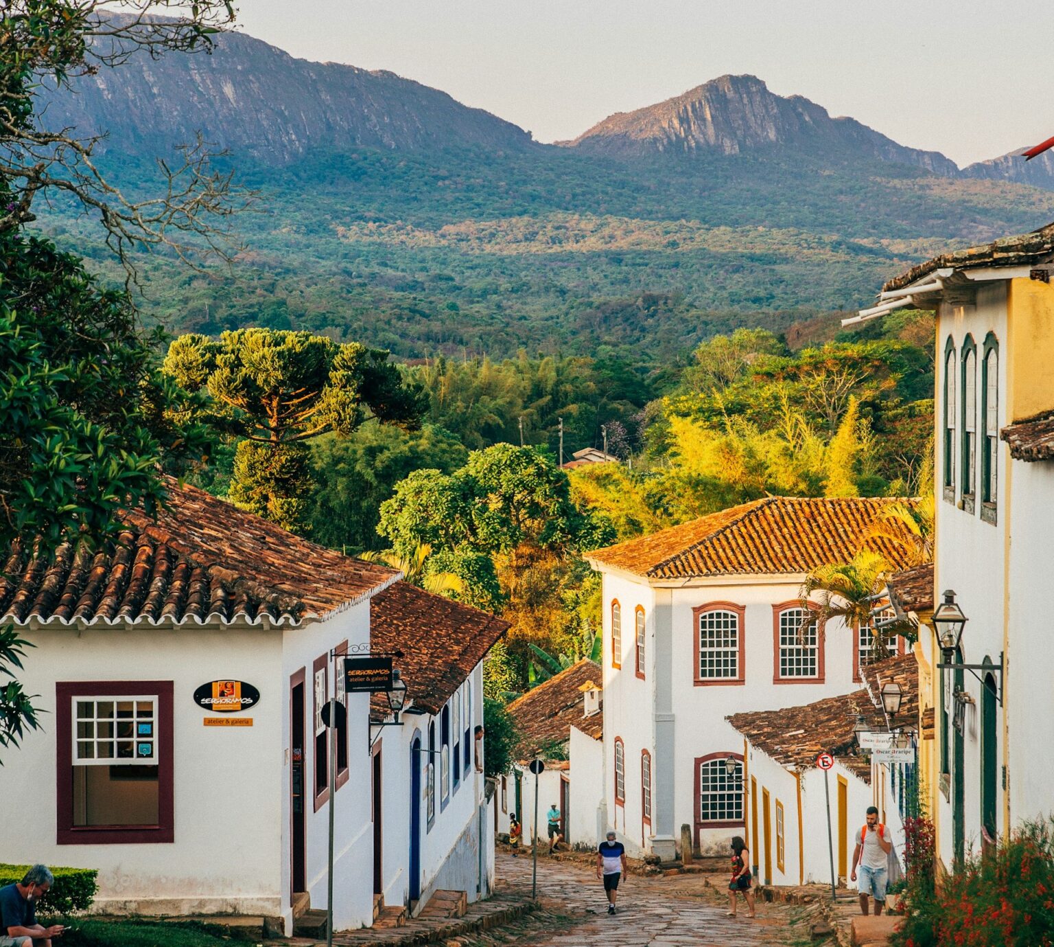 Explorando as opções de entretenimento em Minas Gerais Foto: Nathalia Segato/Unsplash