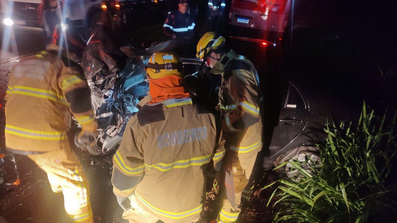 Três professores morrem em acidente grave na BR-267, em Juiz de Fora - Foto: Divulgação/Corpo de Bombeiros