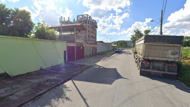 Rua Marechal Hermes da Fonseca, no bairro Boa Esperança, em Santa Luzia - Foto: Reprodução/Google Street View