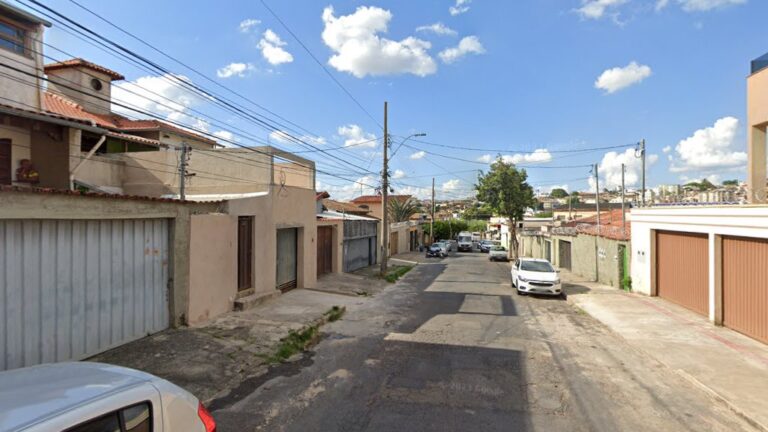 Homem é morto a tiros por vizinho após desentendimento em BH - Foto: Reprodução/Google Street View