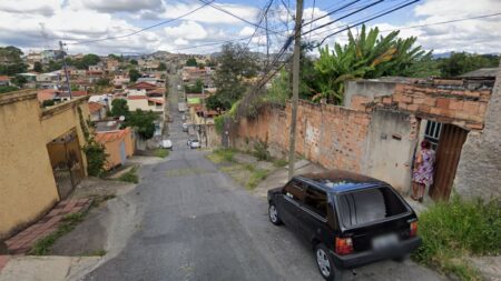 Inquilino ateia fogo em casa no bairro Aparecida, em BH - Foto: Reprodução/Google Street View