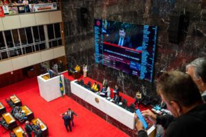 ALMG aprova projeto que limita cachês de artistas vindos de recursos públicos ALMG aprova projeto que limita cachês de artistas vindos de recursos públicos - Foto: Luiz Santana/ALMG
