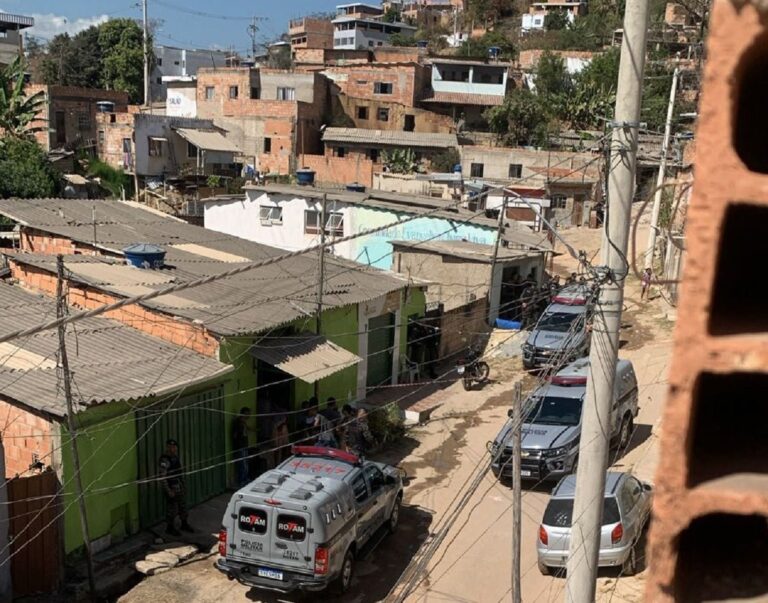 Traficante morre em troca de tiros com a polícia em ocupação de BH - Foto: Divulgação/PMMG