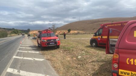 Soldado dos Bombeiros morre em acidente de moto em rodovia de MG