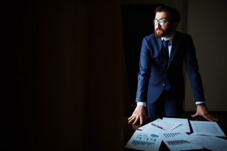 Especialista explica o papel do CEO no crédito internacional Especialista explica o papel do CEO no crédito internacional
