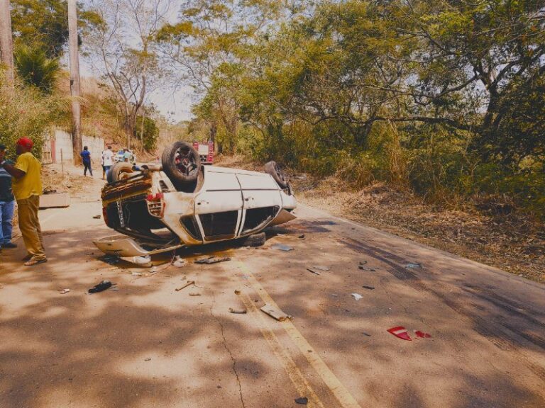 Gestante de nove meses e bebê morrem após acidente em rodovia de MG - Foto: Divulgação/CBMMG