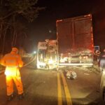 Batida frontal entre caminhões mata dois motoristas na MGC-120, em Itabira - Foto: Reprodução/Redes Sociais