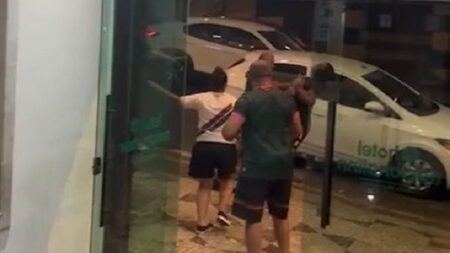 Casal é agredido por torcedores do Fluminense em BH; Mulher está grávida de 3 meses - Foto: Reprodução/Redes Sociais