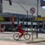 Preso tentar fugir de bicicleta após ser condenado em julgamento em Muriaé - Foto: Reprodução/Redes Sociais