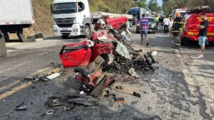 Acidente frontal deixa motorista morto em rodovia de MG - Foto: Reprodução/Redes Sociais