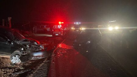 Grave acidente deixa cinco pessoas feridas na Rodovia Waldemar Miguel, em Alfenas - Foto: Divulgação/CBMMG