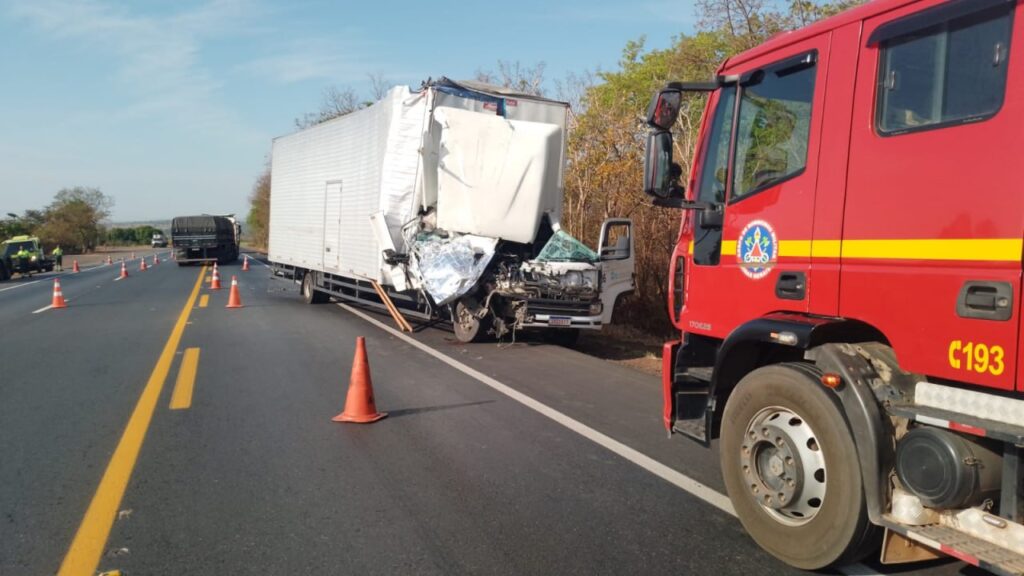 Grave acidente deixa uma vítima fatal na MGC-135, em Bocaiúva - Foto: Divulgação/CBMMG