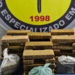 Dois homens são presos com 69 barras de maconha em BH - Foto: Divulgação/PMMG