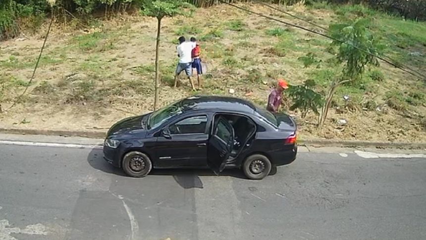 Suspeitos são presos por execução de homem em matagal no Barreiro, em BH - Foto: Reprodução