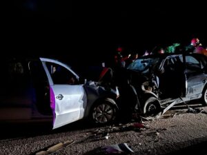 Acidente grave entre carros deixa cinco mortos em rodovia de MG - Foto: Divulgação/PRF