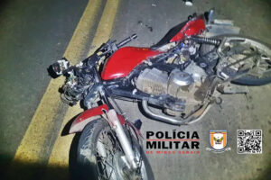 Motociclista morre após acidente entre motos em rodovia de MG - Foto: Divulgação/PMRv