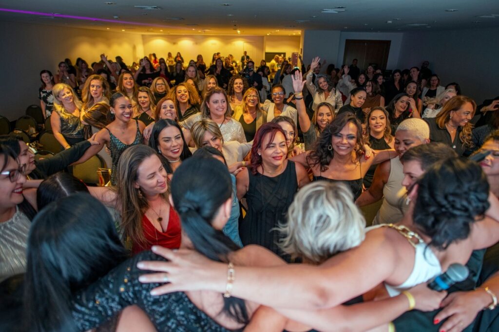 Evento reúne mais de 150 mulheres do setor condominial em São Paulo