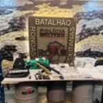 PM apreende drogas e armas avaliadas em R$ 2 milhões na Grande BH - Foto: Divulgação/PMMG