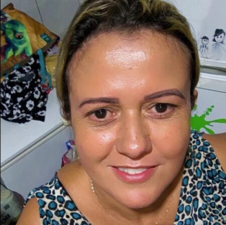 Dona de bar é morta com facada no peito na frente do filho em Betim - Foto: Reprodução/Arquivo Pessoal