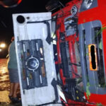 Motorista fica ferido após caminhão tombar na BR-381, em Nova Era - Foto: Divulgação/Gave