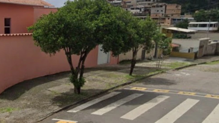 Jovem em prisão domiciliar é executado no bairro São Geraldo, em BH - Foto: Divulgação/Google Street View