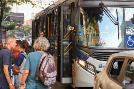 Linhas de ônibus 301, 342 e 5203 tem alteração de itinerários - Foto: Bárbara Crepaldi/CMBH