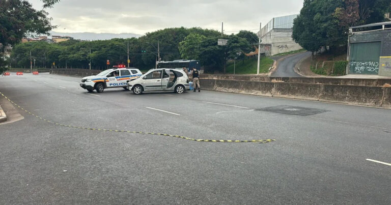 Suspeito de roubo caminhão do Mercado Livre morre após troca de tiros com a PM em BH - Foto: Reprodução