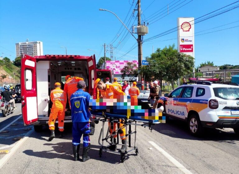 Motorista perde consciência dirigindo e provoca acidente na Avenida Cristiano Machado, em BH - Foto: Divulgação/Corpo de Bombeiros