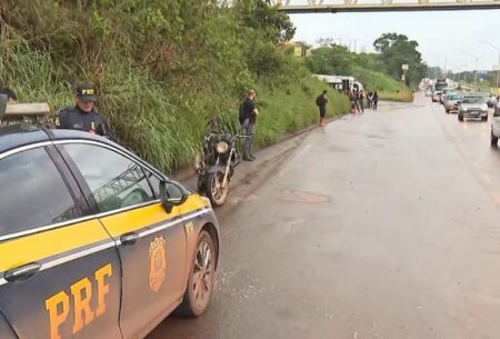 Motociclista morre após acidente na BR-040, em Ribeirão das Neves - Foto: Reprodução/TV Globo