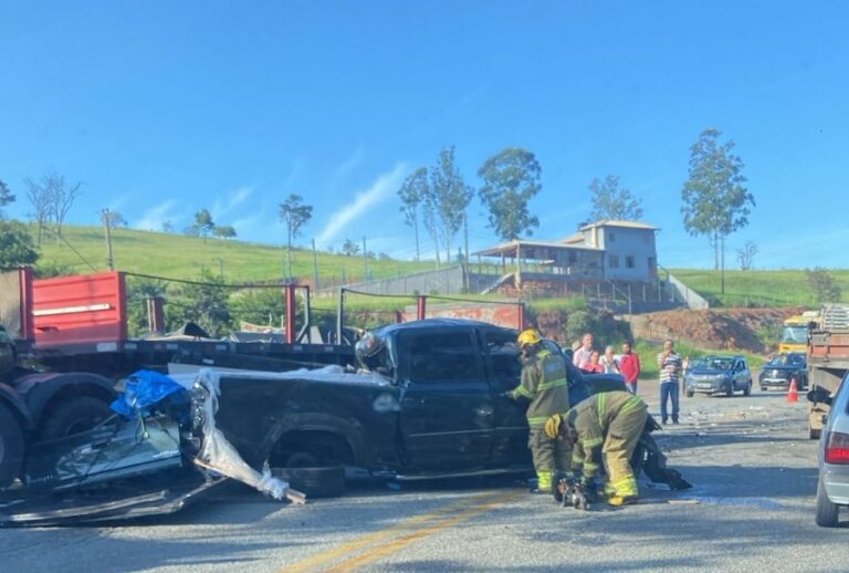 Três pessoas morrem após acidente na BR-381, em João Monlevade - Foto: Reprodução/Redes Sociais