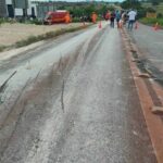 Acidente envolvendo caminhão-trator na MGC-497 deixa dois mortos - Foto: Divulgação/ PMRv