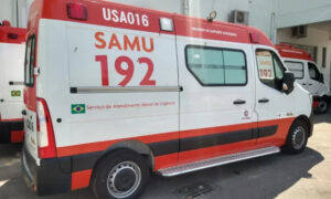 Jovem sofre mal súbito na avenida Nossa Senhora do Carmo e é socorrido com suspeita de overdose - Foto: Divulgação/ SAMU