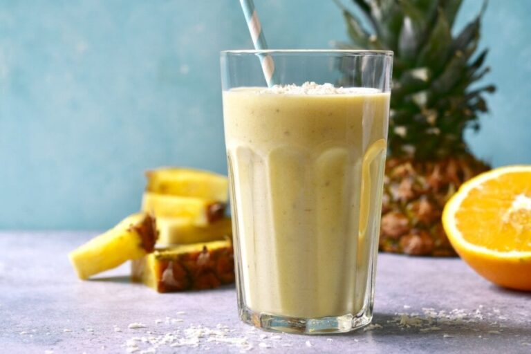 Shake abacaxi e coco 1024x683 1