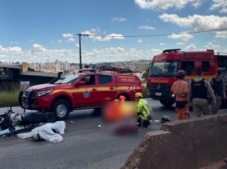 Piloto de motocicleta morre em acidente com carreta no Anel Rodoviário, em BH - Foto: Reprodução/Redes Sociais