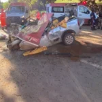 Acidente entre moto, carro e caminhão deixa dois mortos na BR-458 - Foto: Corpo de Bombeiros
