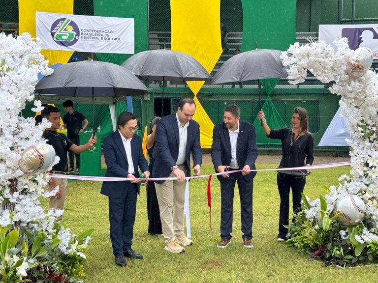 Academia de Beisebol Yakult/CBBS celebra parceria com a MLB para treinar atletas