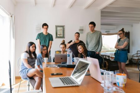 Jovem Aprendiz oferece chance para construir uma carreira