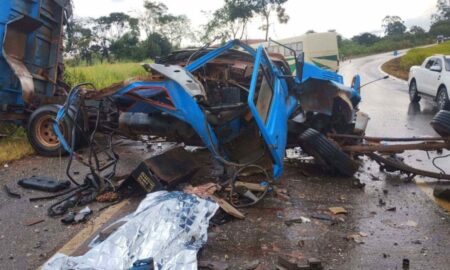 Motoristas morrem em acidente entre caminhão e ônibus em rodovia de MG - Foto: Divulgação/CBMMG