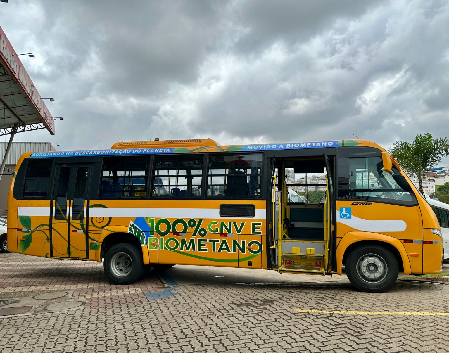 BH recebe primeiro micro-ônibus 100% movido a GNV e Biometano do Estado - Foto: Divulgação/Gasmig