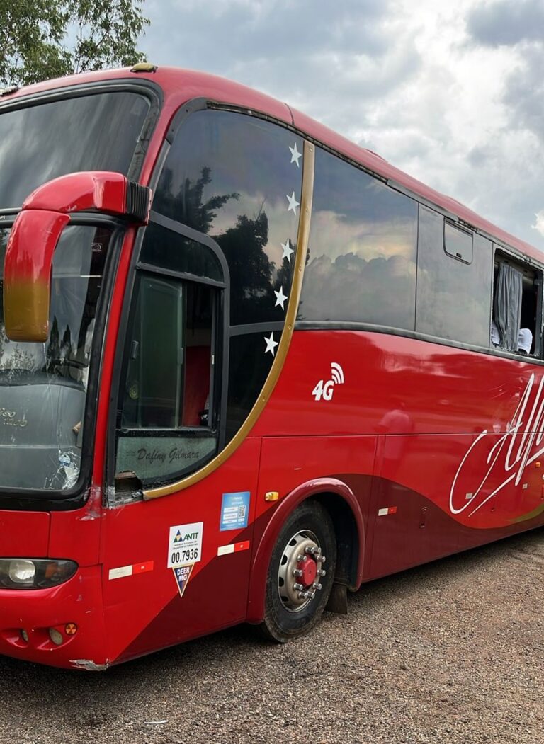 Ônibus com jogadores do Pouso Alegre sofre acidente na Rodovia Fernão Dias - Foto: Divulgação/Pouso Alegre FC