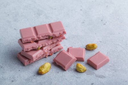 Mulher é presa após furtar dezenas de chocolates em João Monlevade Mulher é presa após furtar dezenas de chocolates em comércio de João Monlevade - Foto: Reprodução