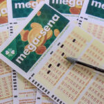 Ganhador de Minas Gerais retira prêmio de R$ 127 milhões da Mega Sena - Foto: Rafa Neddermayer/Agência Brasil