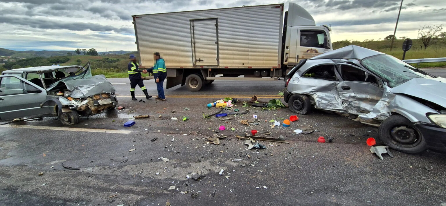 Acidentes com vítimas e pane mecânica complicam trânsito na BR-040 - Foto: Reprodução/Redes Sociais